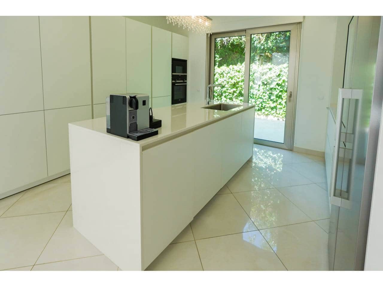 5 bedroom Villa for sale in Sotogrande with pool garage - € 2,195,000 (Ref: 7648879)