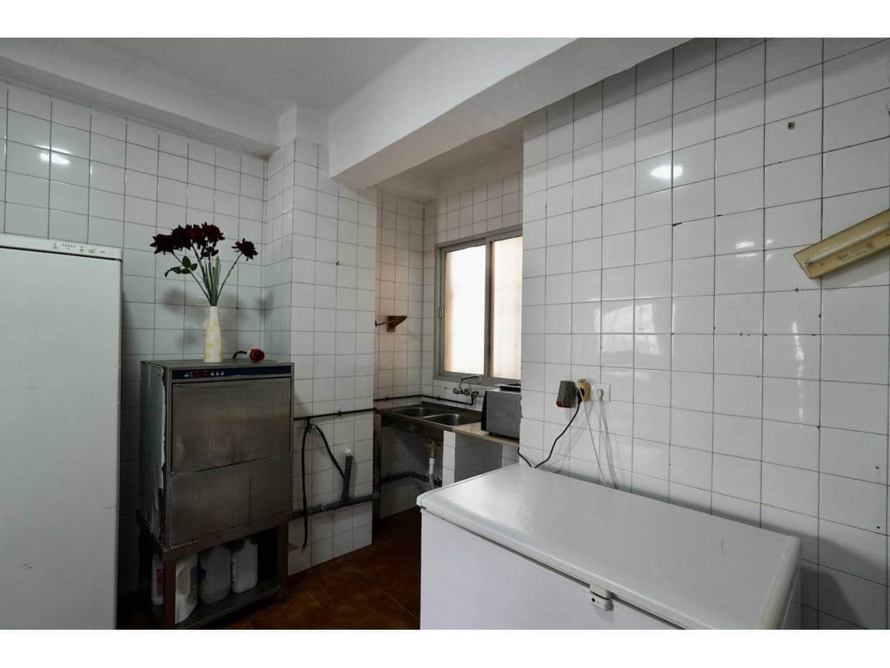 1 soveværelse Restaurant/Bar til salg i San Luis de Sabinillas - € 550.000 (Ref: 7669177)