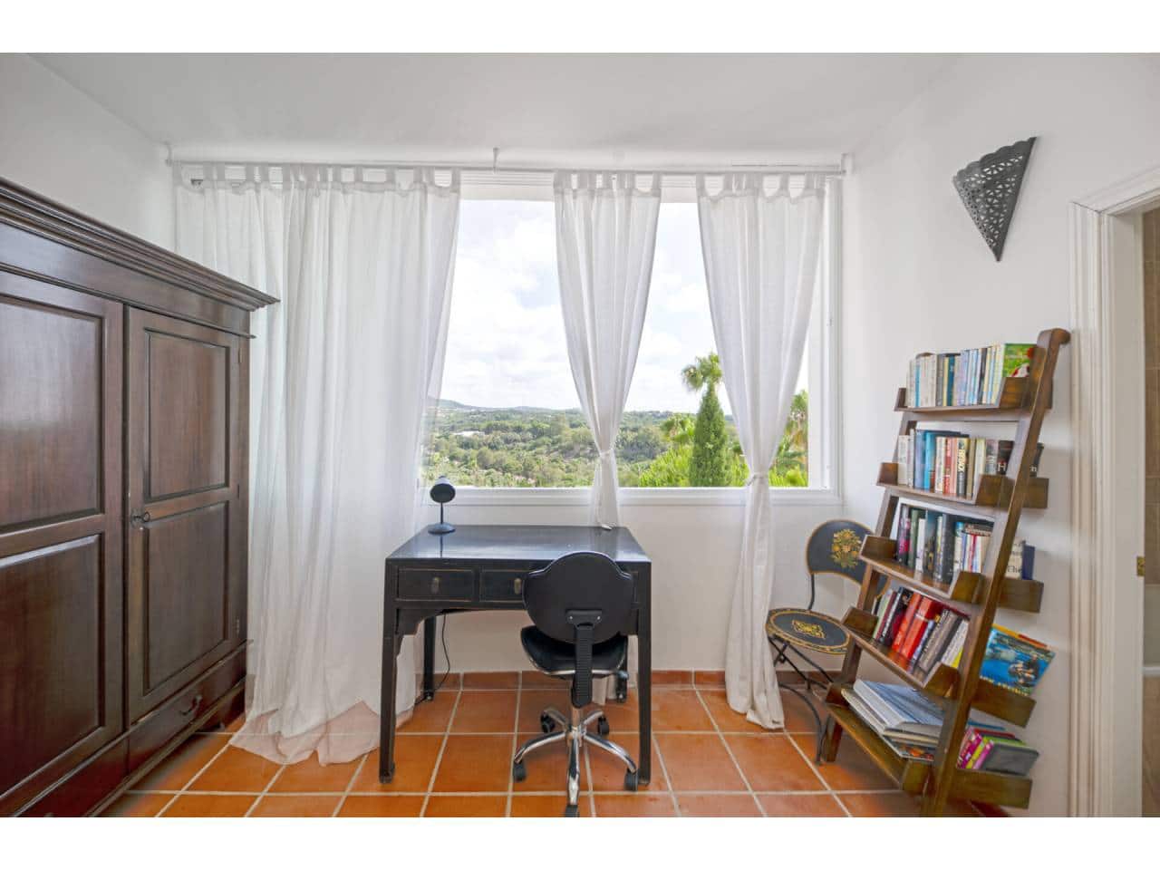 5 camera da letto Villa in vendita in Sotogrande con piscina garage - 980.000 € (Rif: 7693879)