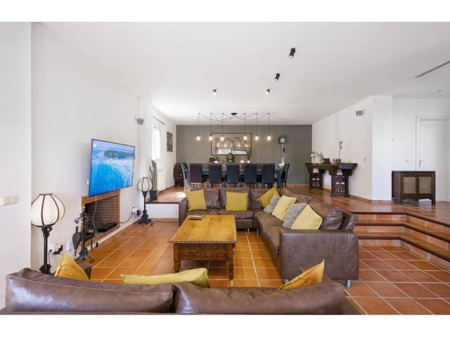 5 quarto Moradia para venda em Sotogrande Alto, San Roque com piscina garagem - 980 000 € (Ref: 7693879)