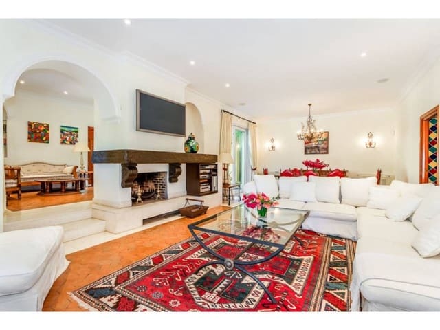 7 sypialnia Willa na sprzedaż w Sotogrande Costa, San Roque z basenem garażem - 2 850 000 € (Ref: 7715610)