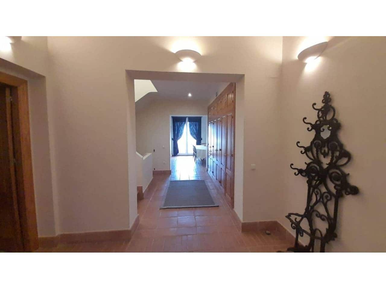 4 soveværelse Villa til salg i Benalup med swimmingpool garage - € 595.000 (Ref: 7741571)