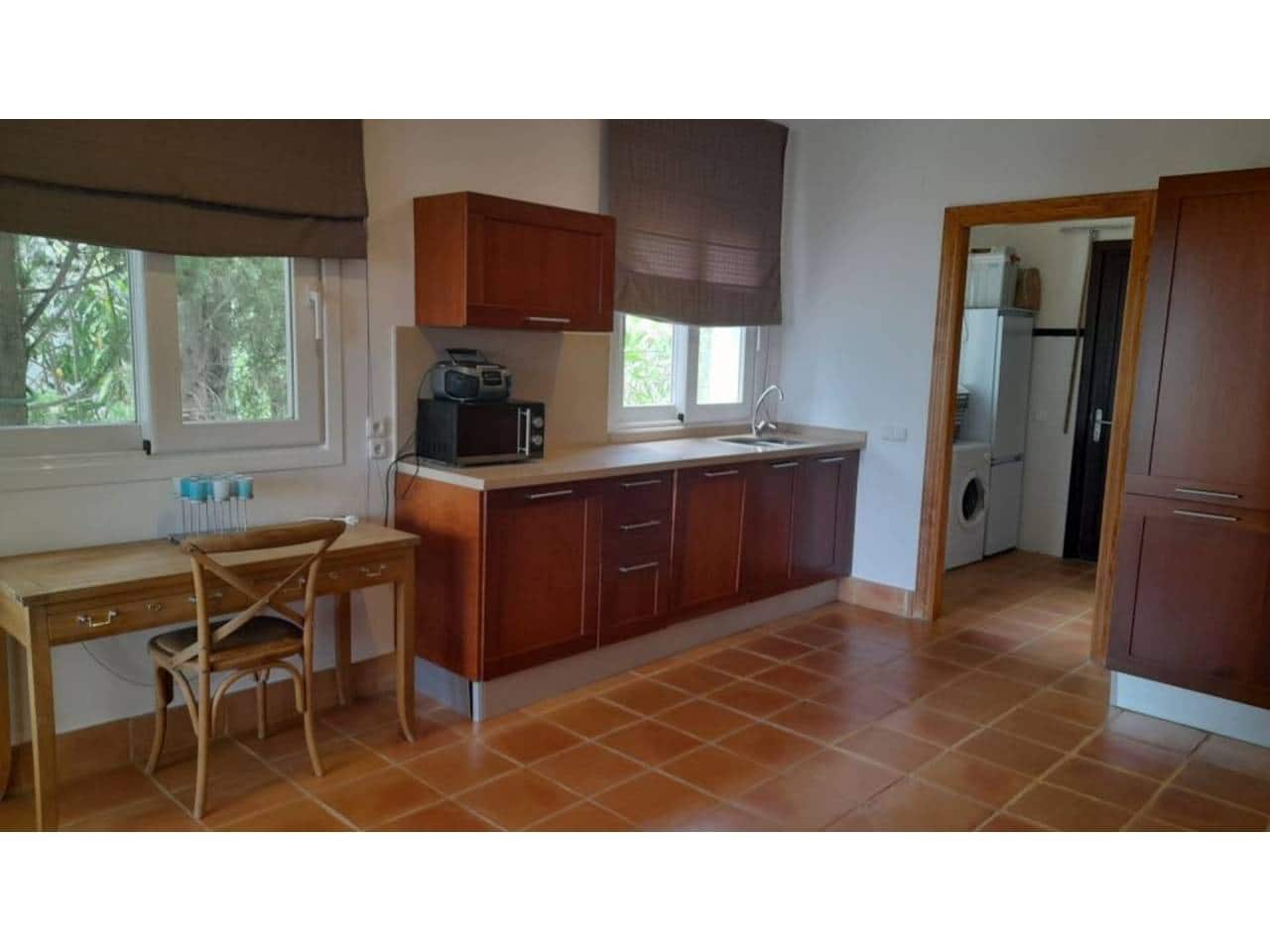 4 soveværelse Villa til salg i Benalup med swimmingpool garage - € 595.000 (Ref: 7741571)