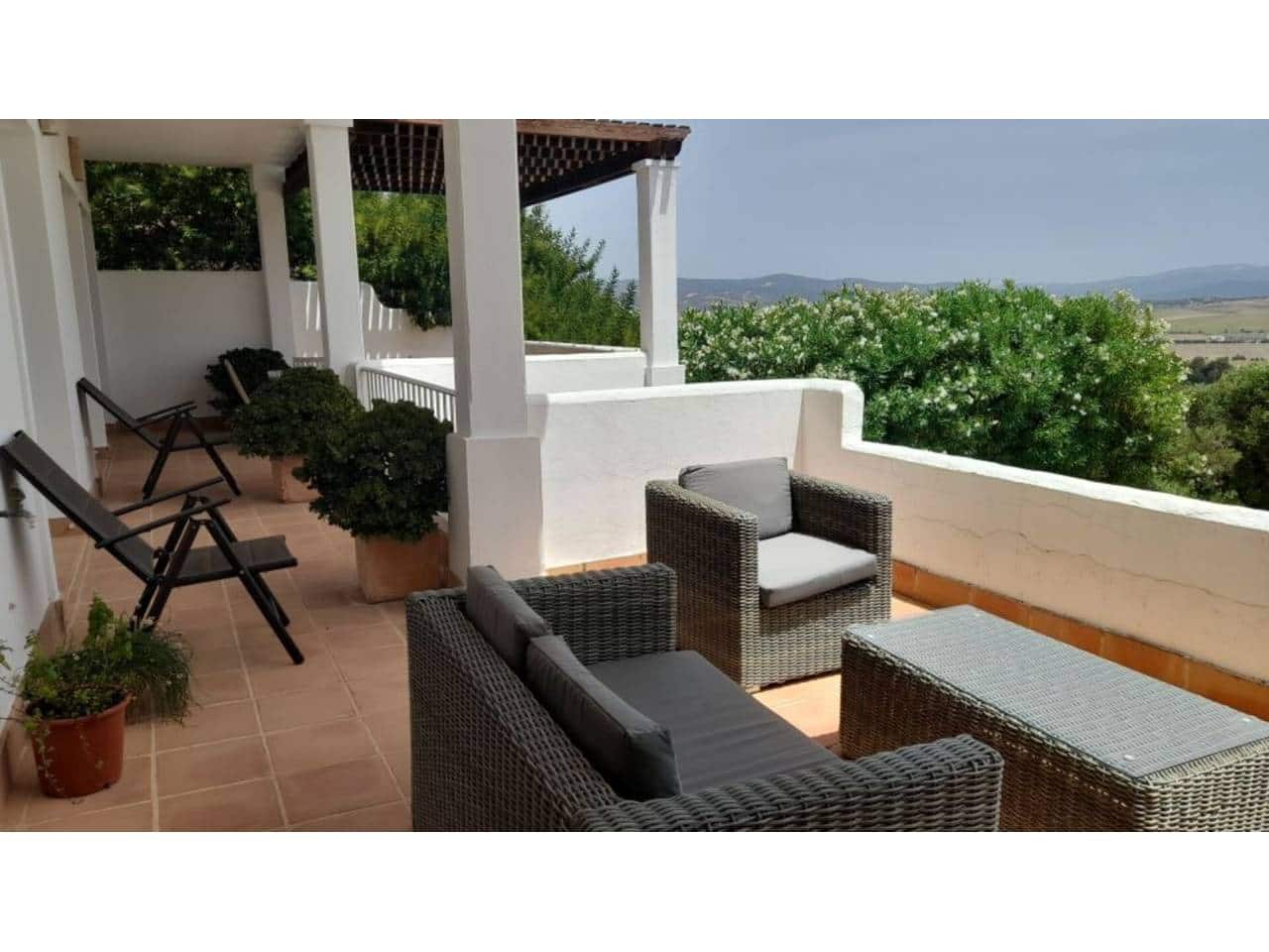 4 soveværelse Villa til salg i Benalup med swimmingpool garage - € 595.000 (Ref: 7741571)