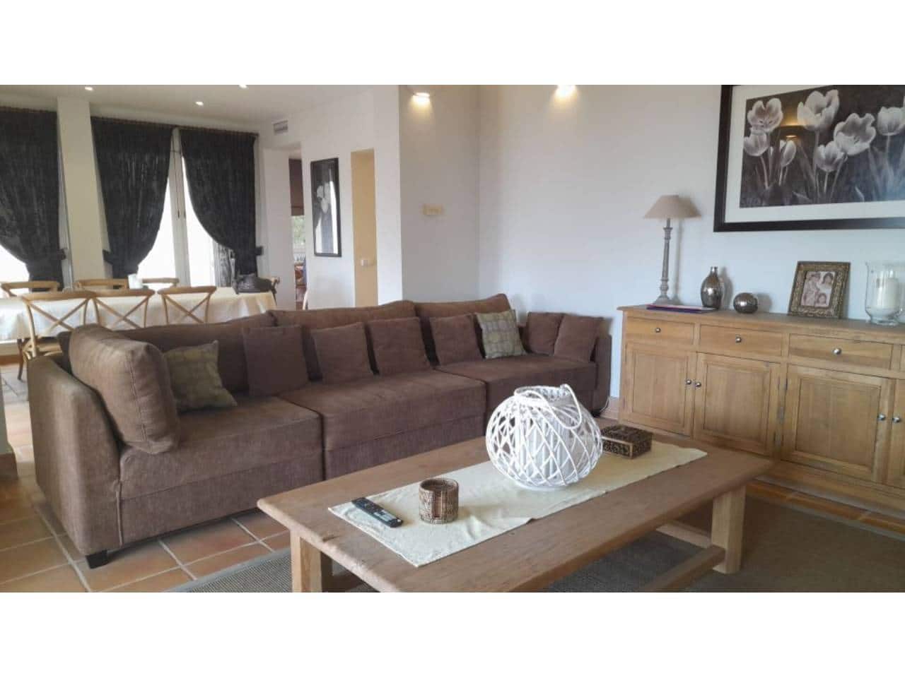 4 soveværelse Villa til salg i Benalup med swimmingpool garage - € 595.000 (Ref: 7741571)