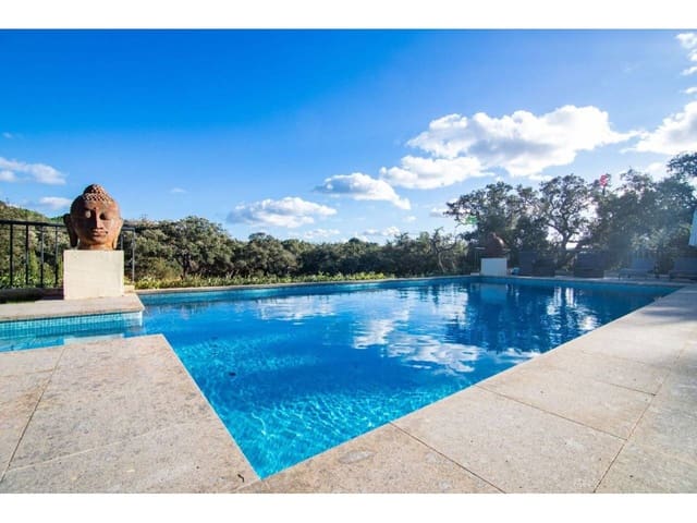 5 sovrum Villa till salu i Manilva med pool garage - 2 750 000 € (Ref: 7789129)