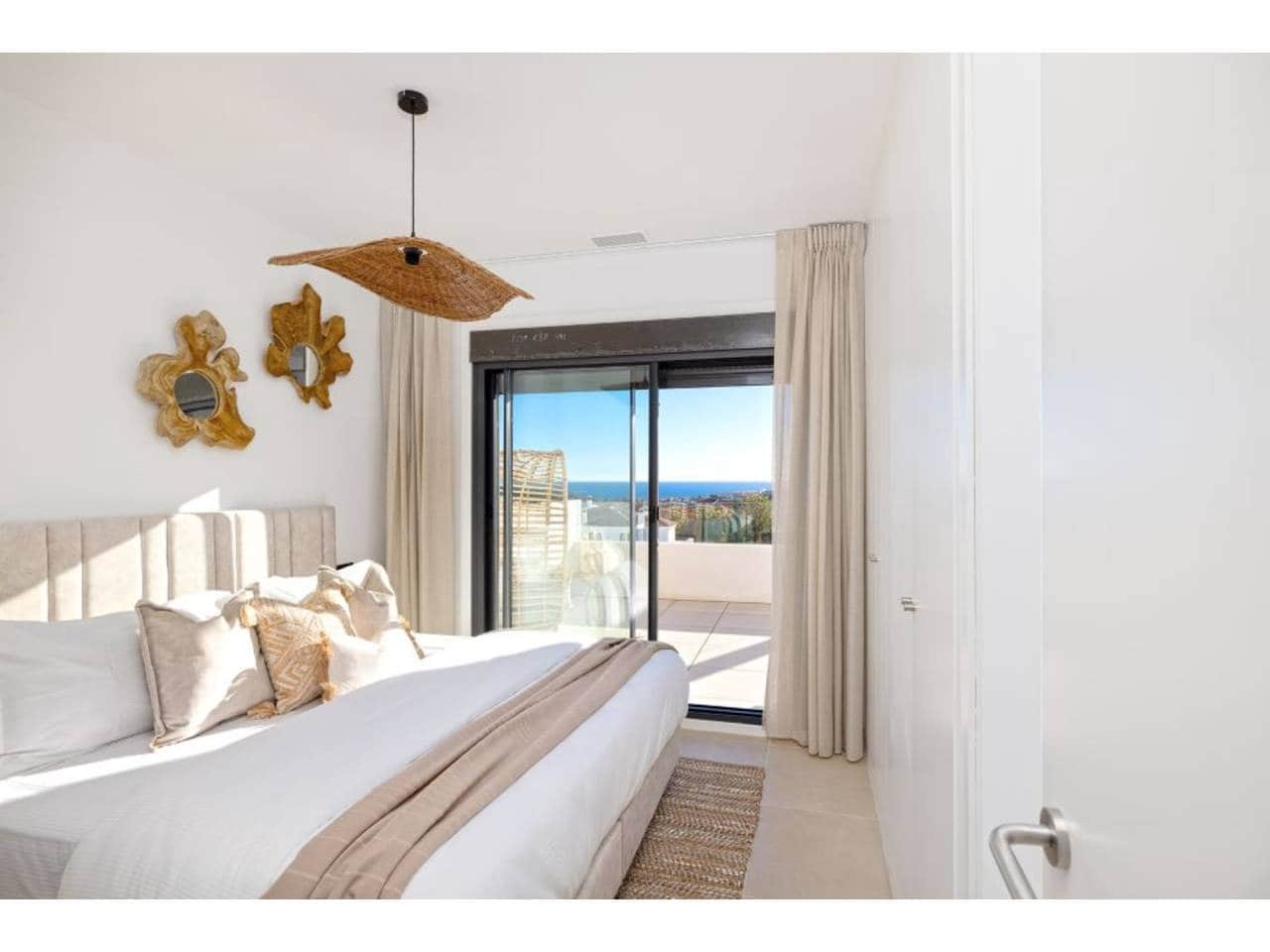 3 bedroom Penthouse for sale in Casares with pool garage - € 561,800 (Ref: 7842224)