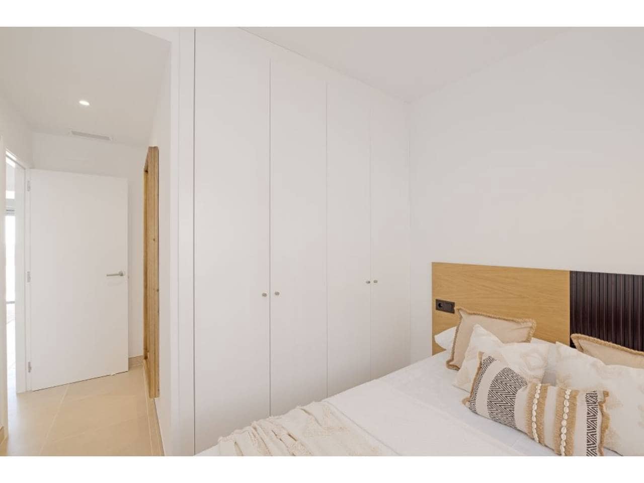 3 bedroom Penthouse for sale in Casares with pool garage - € 561,800 (Ref: 7842224)