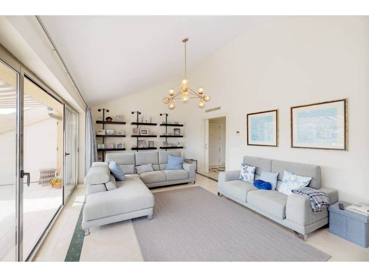 5 quarto Penthouse para venda em Sotogrande com piscina garagem - 2 100 000 € (Ref: 7923739)