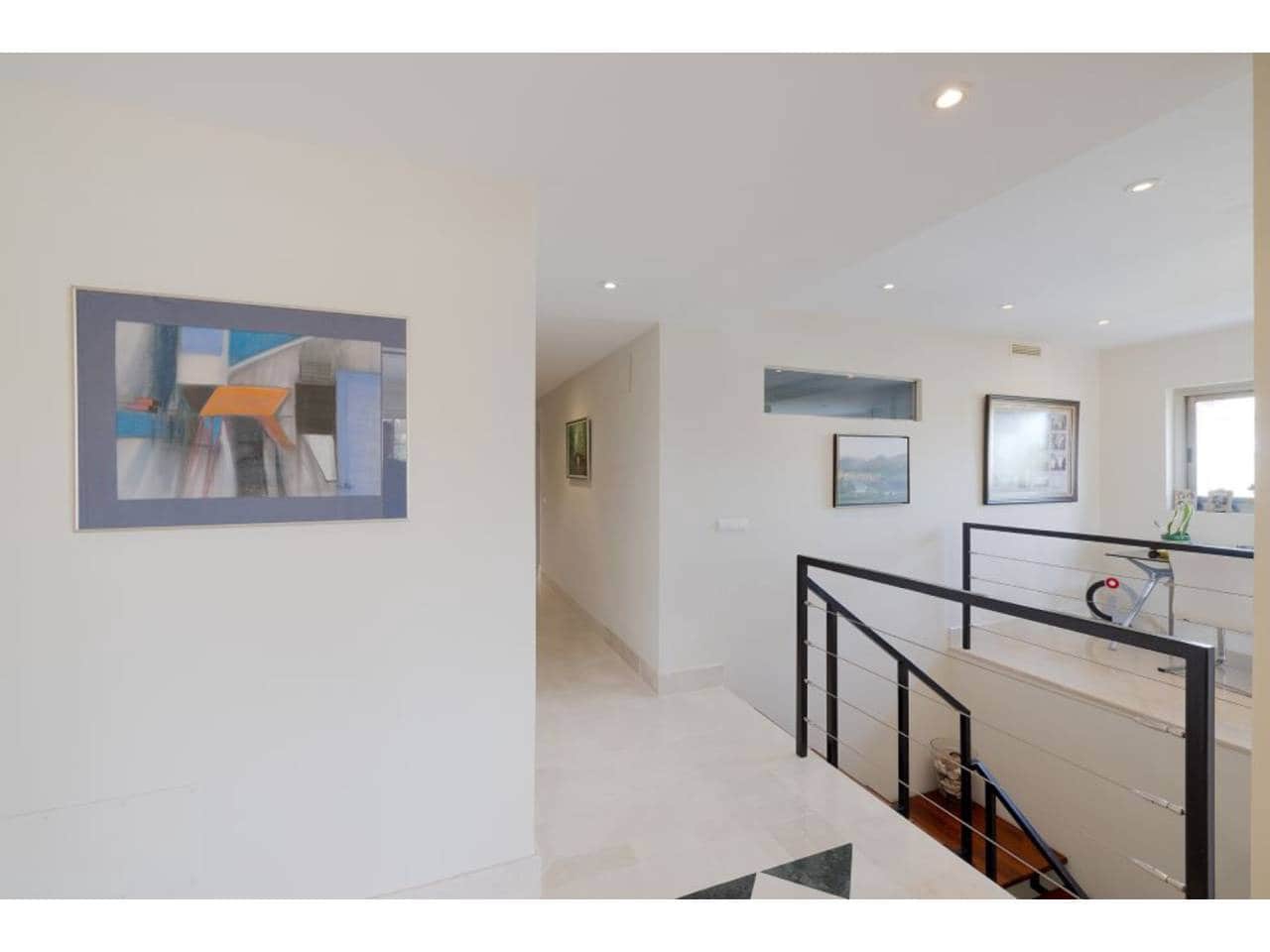 5 quarto Penthouse para venda em Sotogrande com piscina garagem - 2 100 000 € (Ref: 7923739)