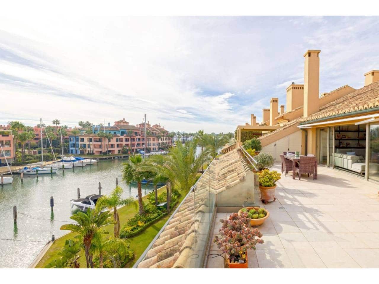 5 quarto Penthouse para venda em Sotogrande com piscina garagem - 2 100 000 € (Ref: 7923739)