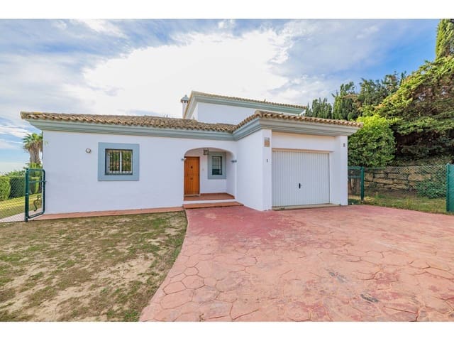 4 soveværelse Villa til salg i La Línea de la Concepción med swimmingpool garage - € 875.000 (Ref: 7936802)