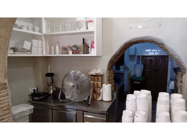 Restaurant/Bar for sale in Tarifa - € 390,000 (Ref: 8026835)