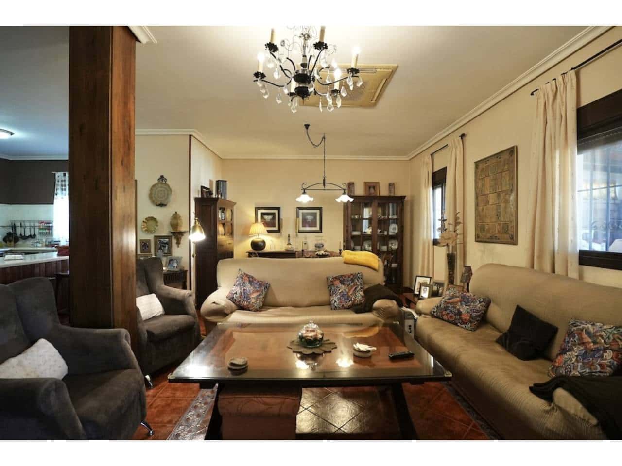 7 chambre Finca/Maison de Campagne à vendre à Los Barrios avec garage - 750 000 € (Ref: 8131729)