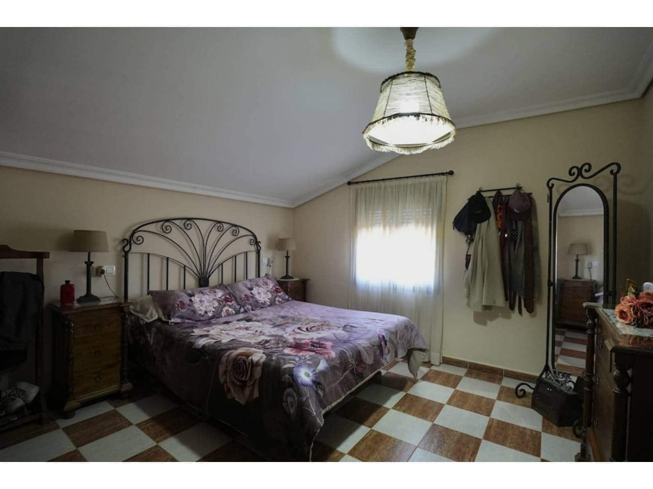 7 chambre Finca/Maison de Campagne à vendre à Los Barrios avec garage - 750 000 € (Ref: 8131729)