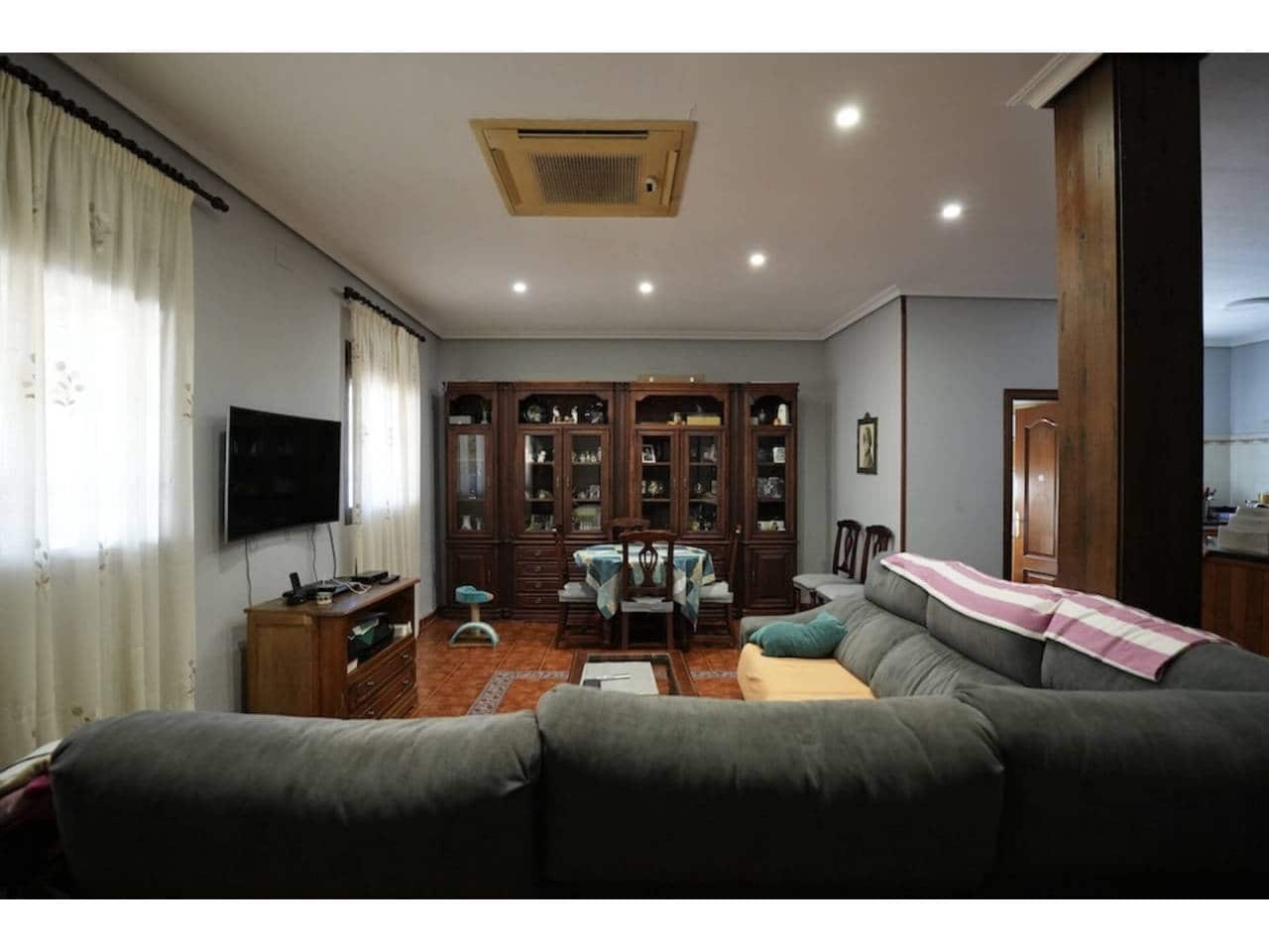 7 chambre Finca/Maison de Campagne à vendre à Los Barrios avec garage - 750 000 € (Ref: 8131729)