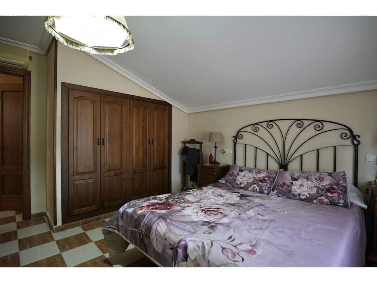 7 chambre Finca/Maison de Campagne à vendre à Los Barrios avec garage - 750 000 € (Ref: 8131729)