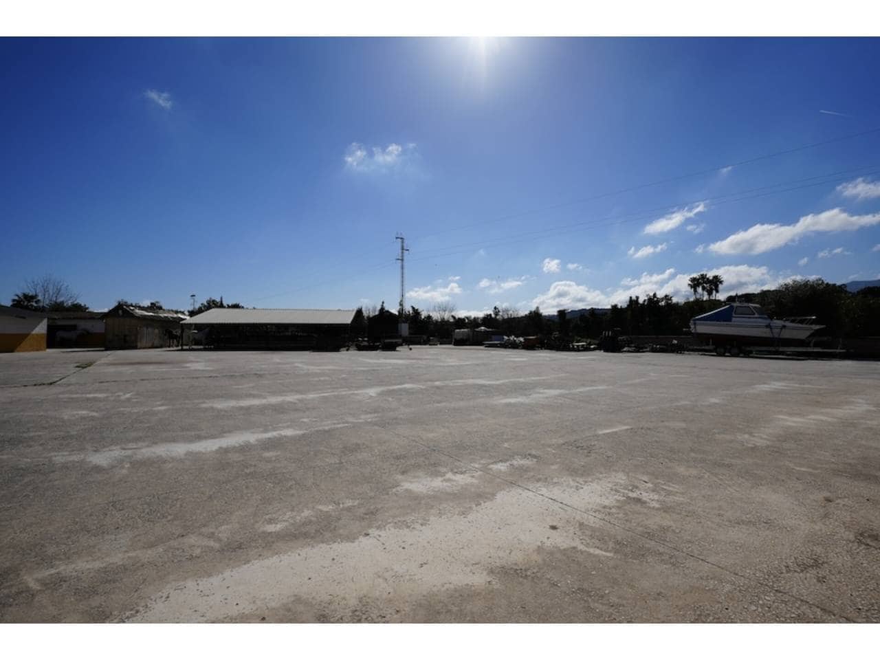 7 chambre Finca/Maison de Campagne à vendre à Los Barrios avec garage - 750 000 € (Ref: 8131729)