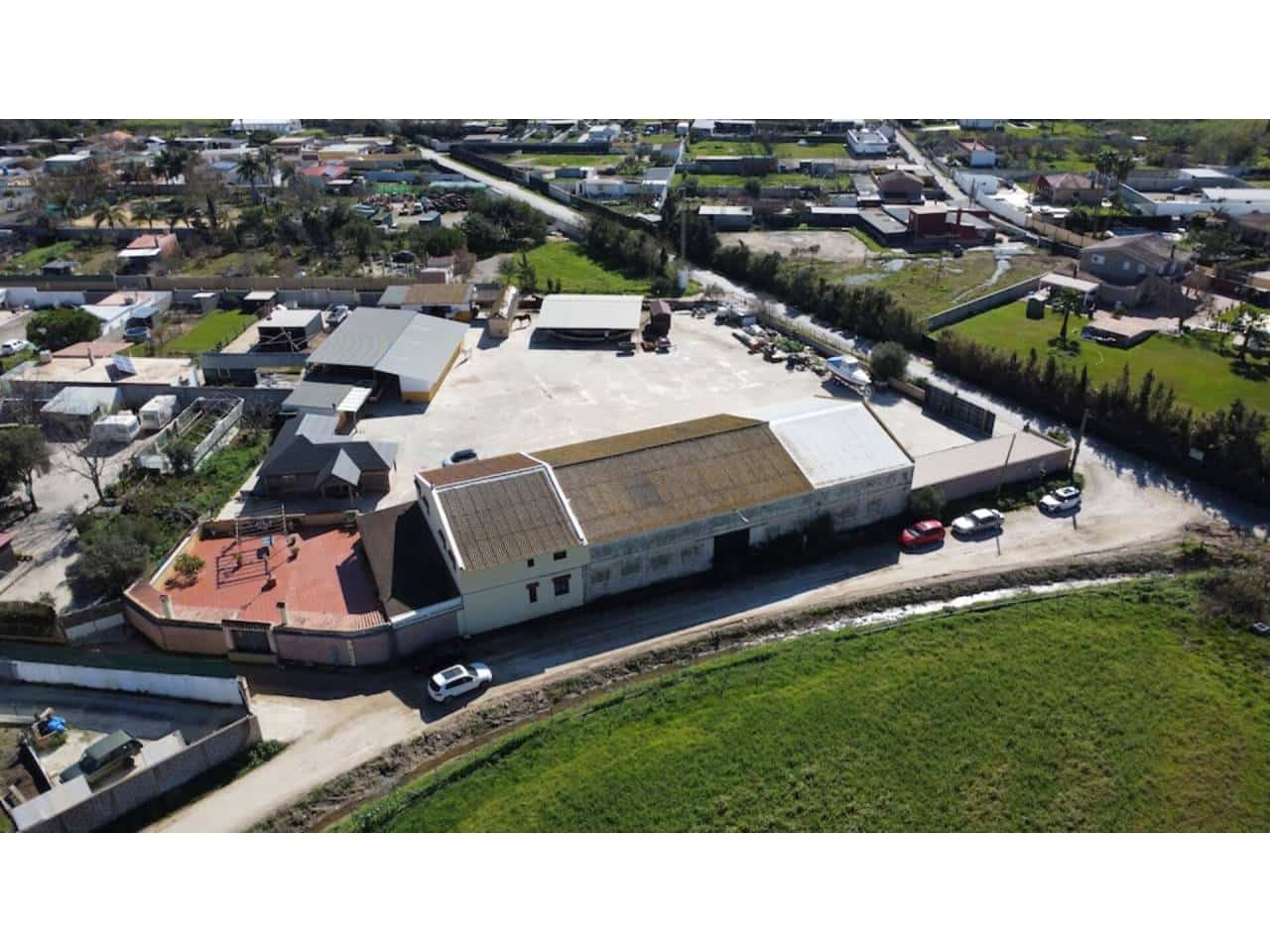 7 chambre Finca/Maison de Campagne à vendre à Los Barrios avec garage - 750 000 € (Ref: 8131729)