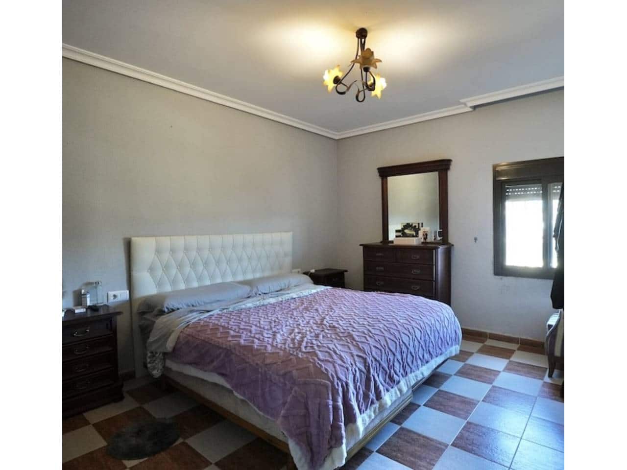 7 chambre Finca/Maison de Campagne à vendre à Los Barrios avec garage - 750 000 € (Ref: 8131729)