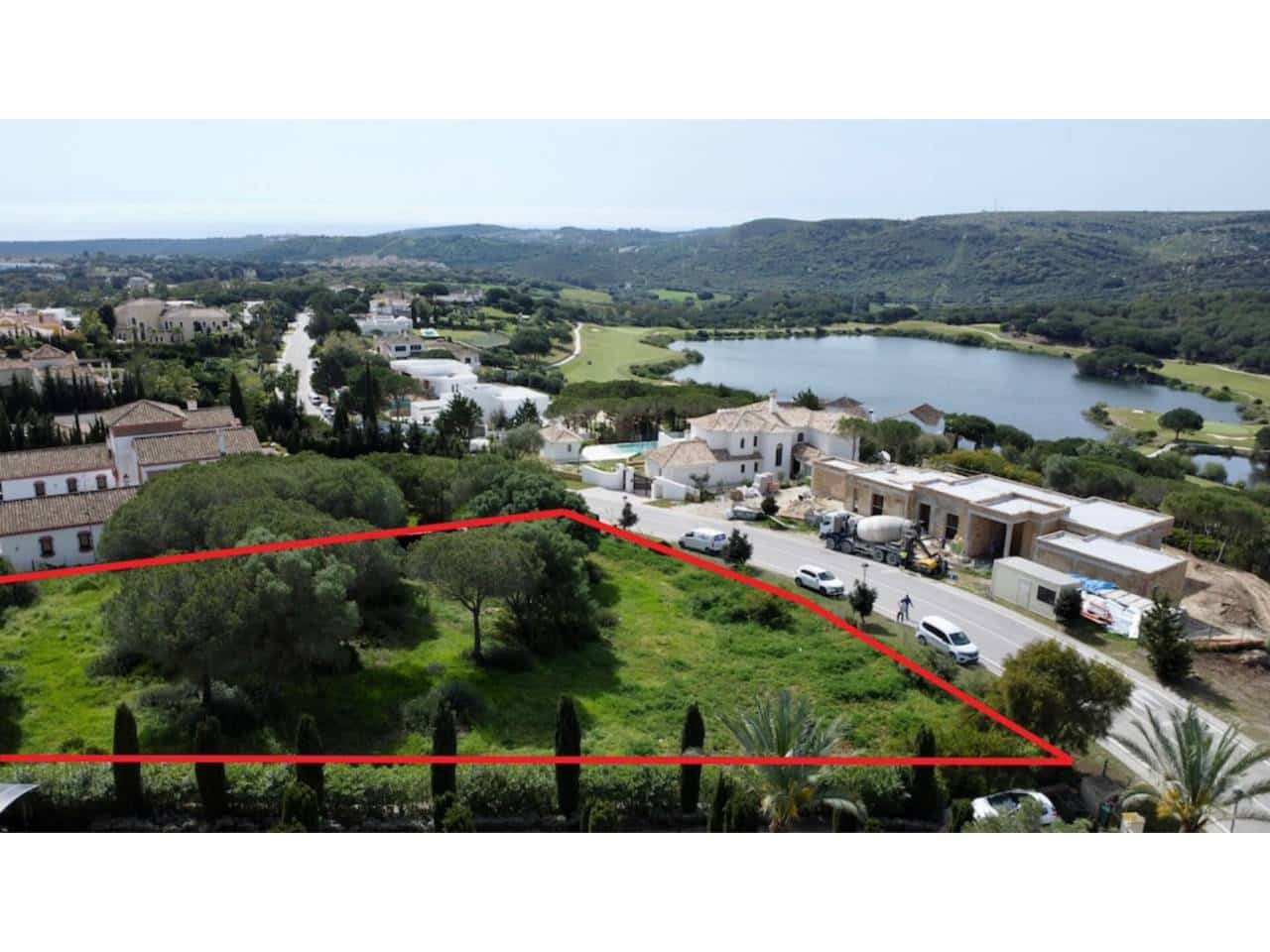 Grunde uden byggetilladelser til salg i Sotogrande - € 580.000 (Ref: 8183606)