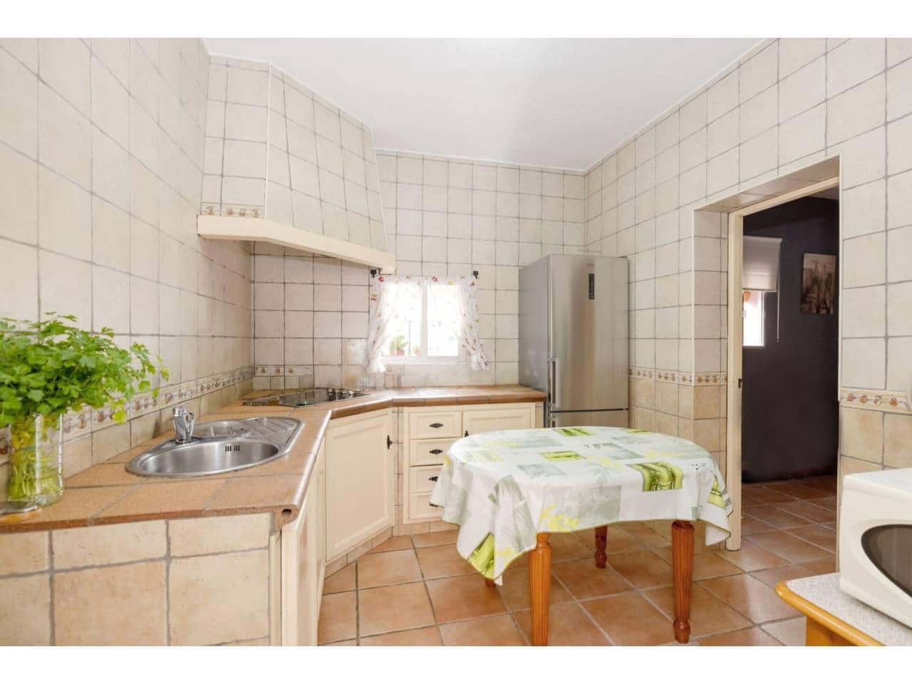 5 sovrum Strandlägenhet till salu i Torreguadiaro med garage - 550 000 € (Ref: 8213297)