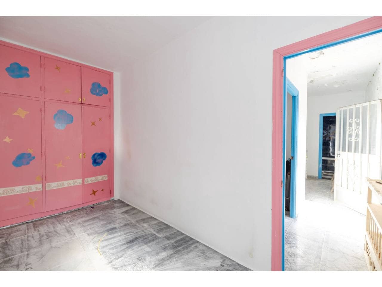 5 sovrum Strandlägenhet till salu i Torreguadiaro med garage - 550 000 € (Ref: 8213297)