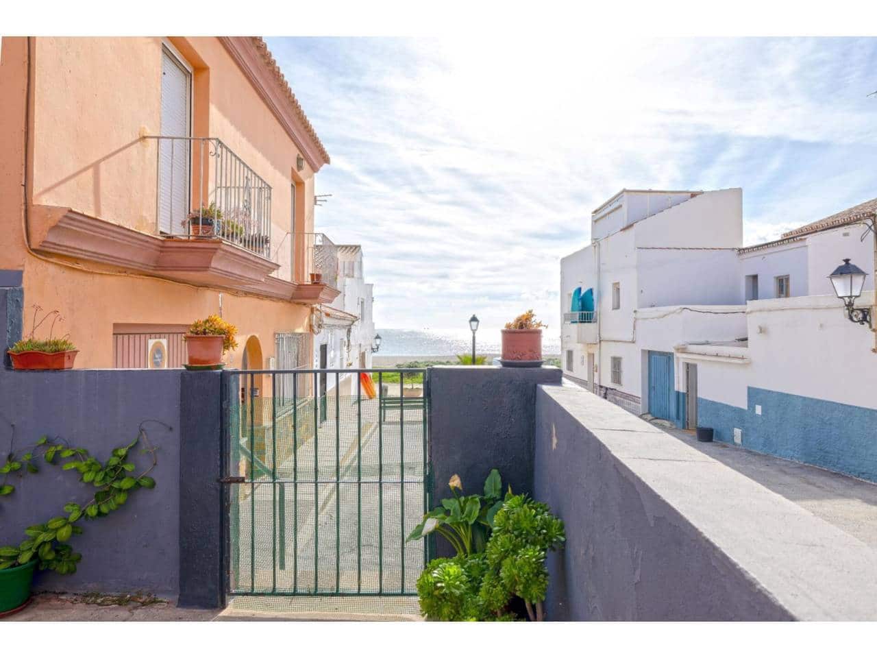 5 sovrum Strandlägenhet till salu i Torreguadiaro med garage - 550 000 € (Ref: 8213297)