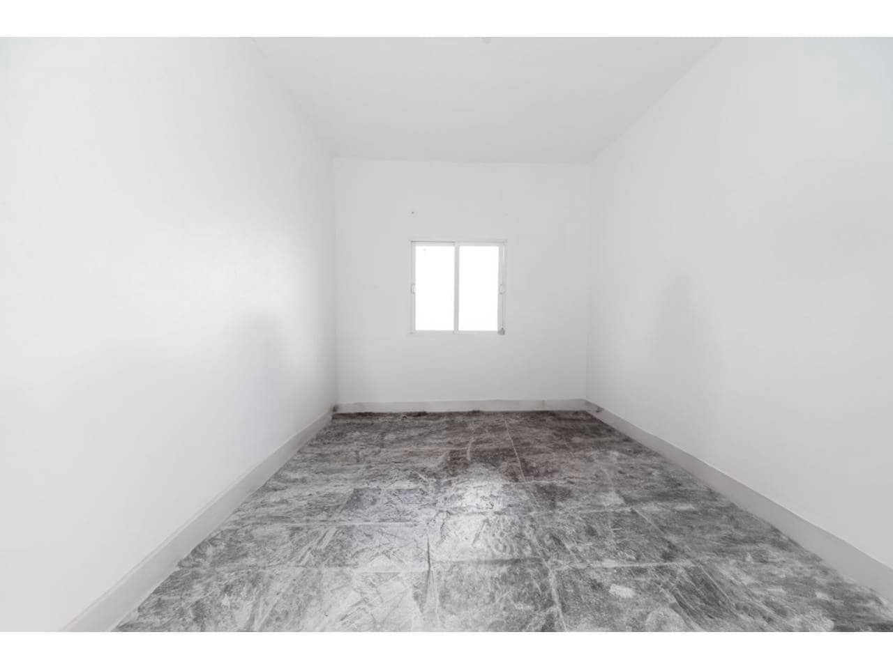 5 sovrum Strandlägenhet till salu i Torreguadiaro med garage - 550 000 € (Ref: 8213297)