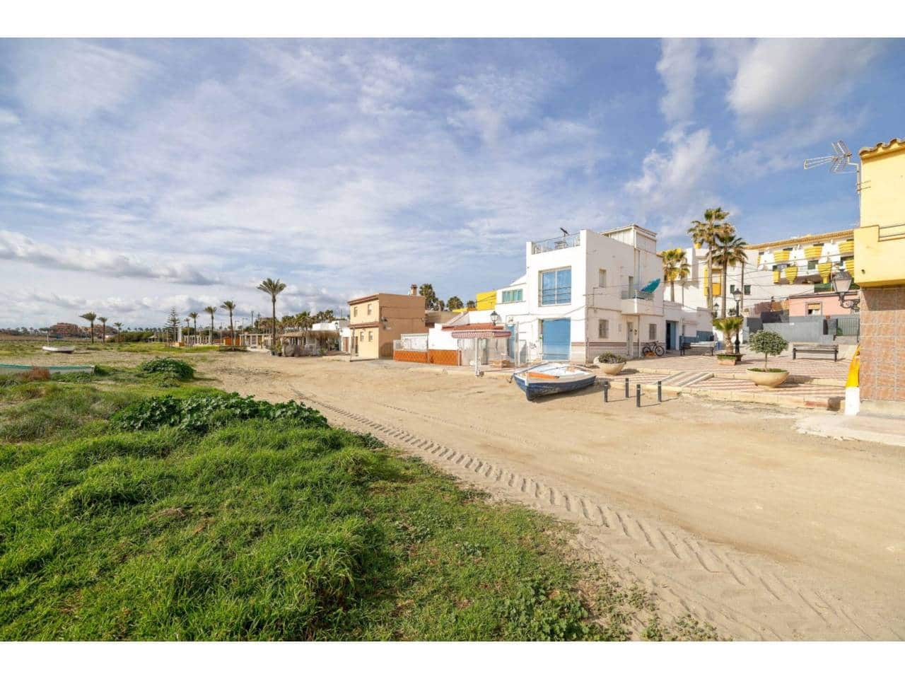 5 sovrum Strandlägenhet till salu i Torreguadiaro med garage - 550 000 € (Ref: 8213297)