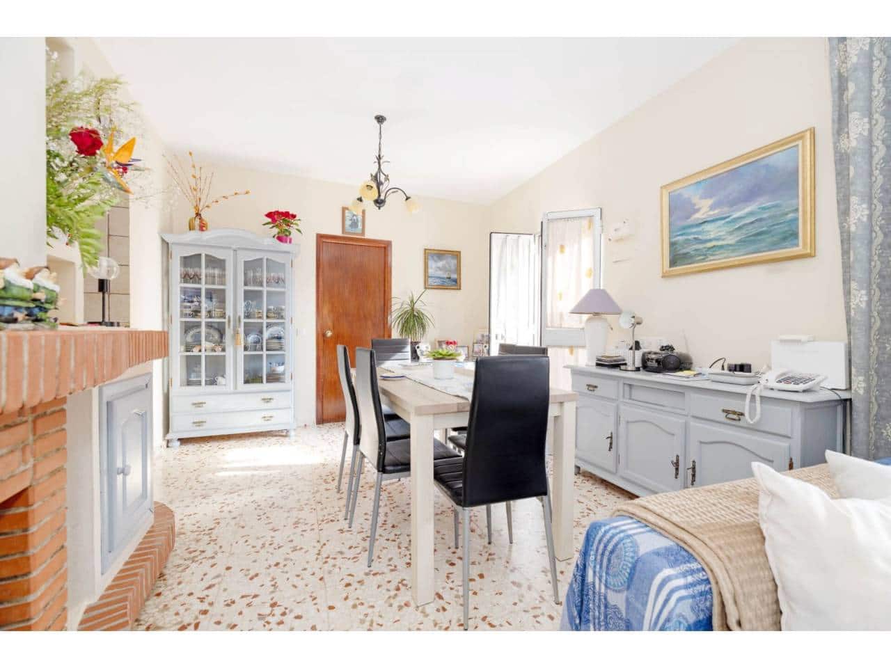 5 sovrum Strandlägenhet till salu i Torreguadiaro med garage - 550 000 € (Ref: 8213297)