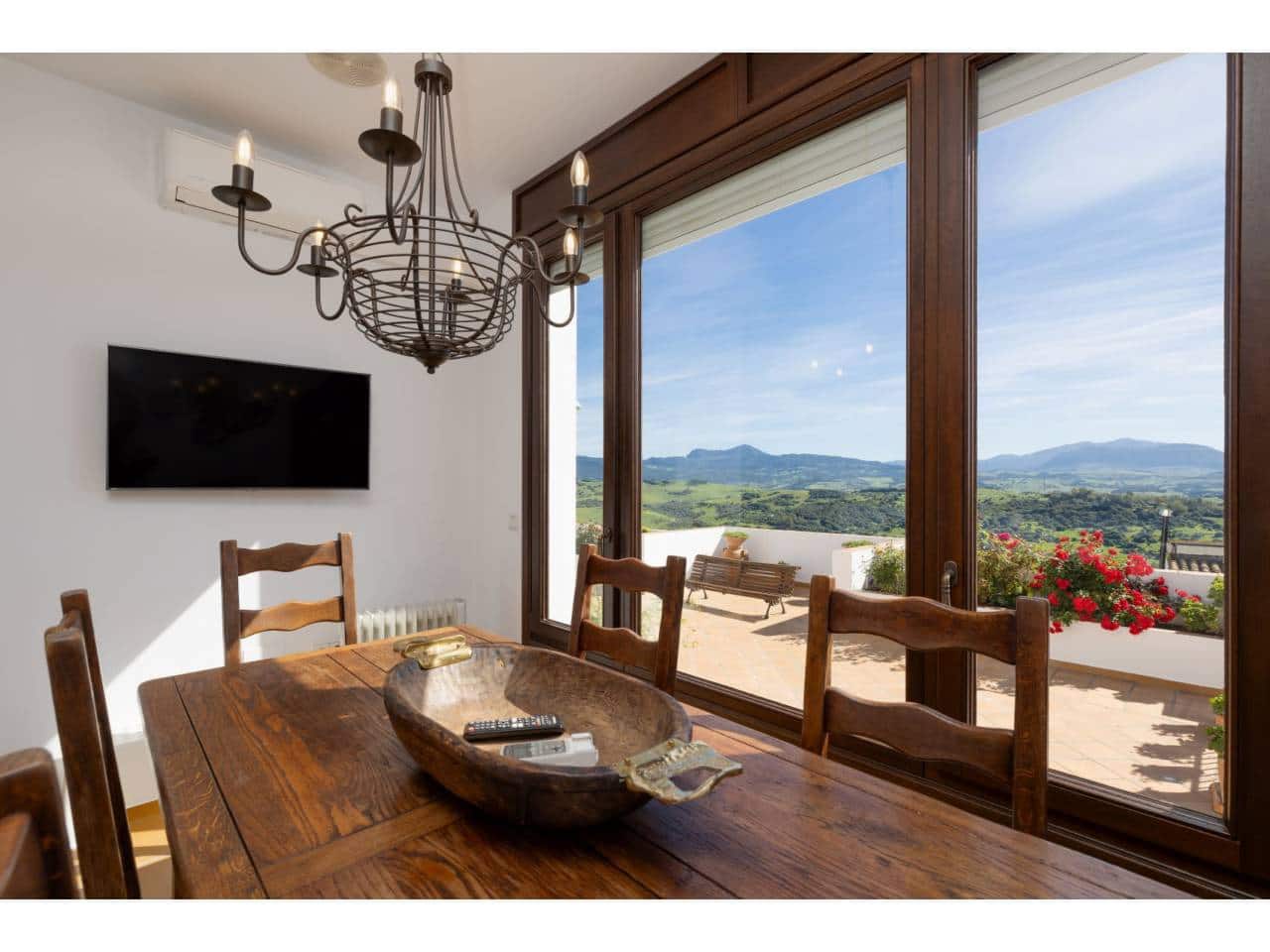 4 soveværelse Byhus til salg i Jimena de la Frontera med swimmingpool garage - € 675.000 (Ref: 8238154)