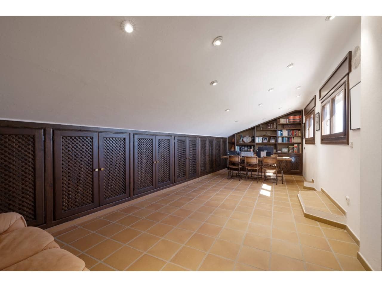 4 soveværelse Byhus til salg i Jimena de la Frontera med swimmingpool garage - € 675.000 (Ref: 8238154)