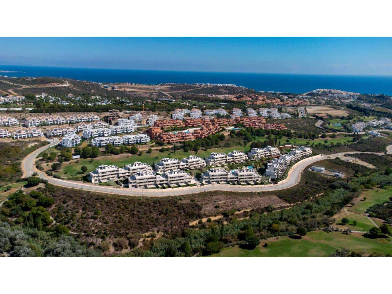 2 quarto Apartamento para venda em Casares com piscina garagem - 365 000 € (Ref: 8241524)