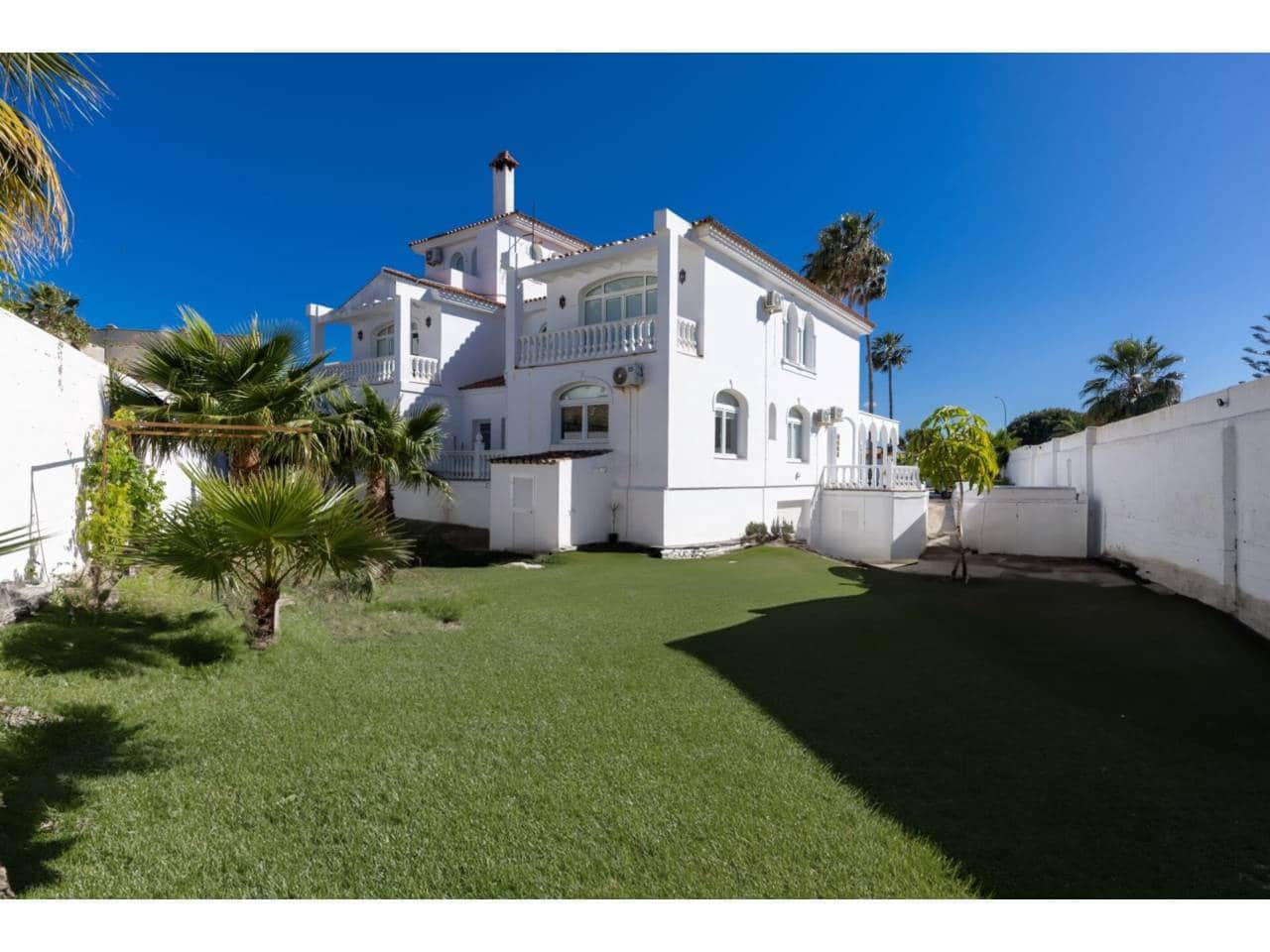 6 sypialnia Willa na sprzedaż w La Linea de la Concepcion z basenem garażem - 995 000 € (Ref: 8359171)