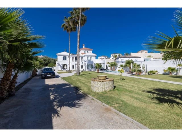 6 bedroom Villa for sale in La Línea de la Concepción with pool garage - € 995,000 (Ref: 8359171)