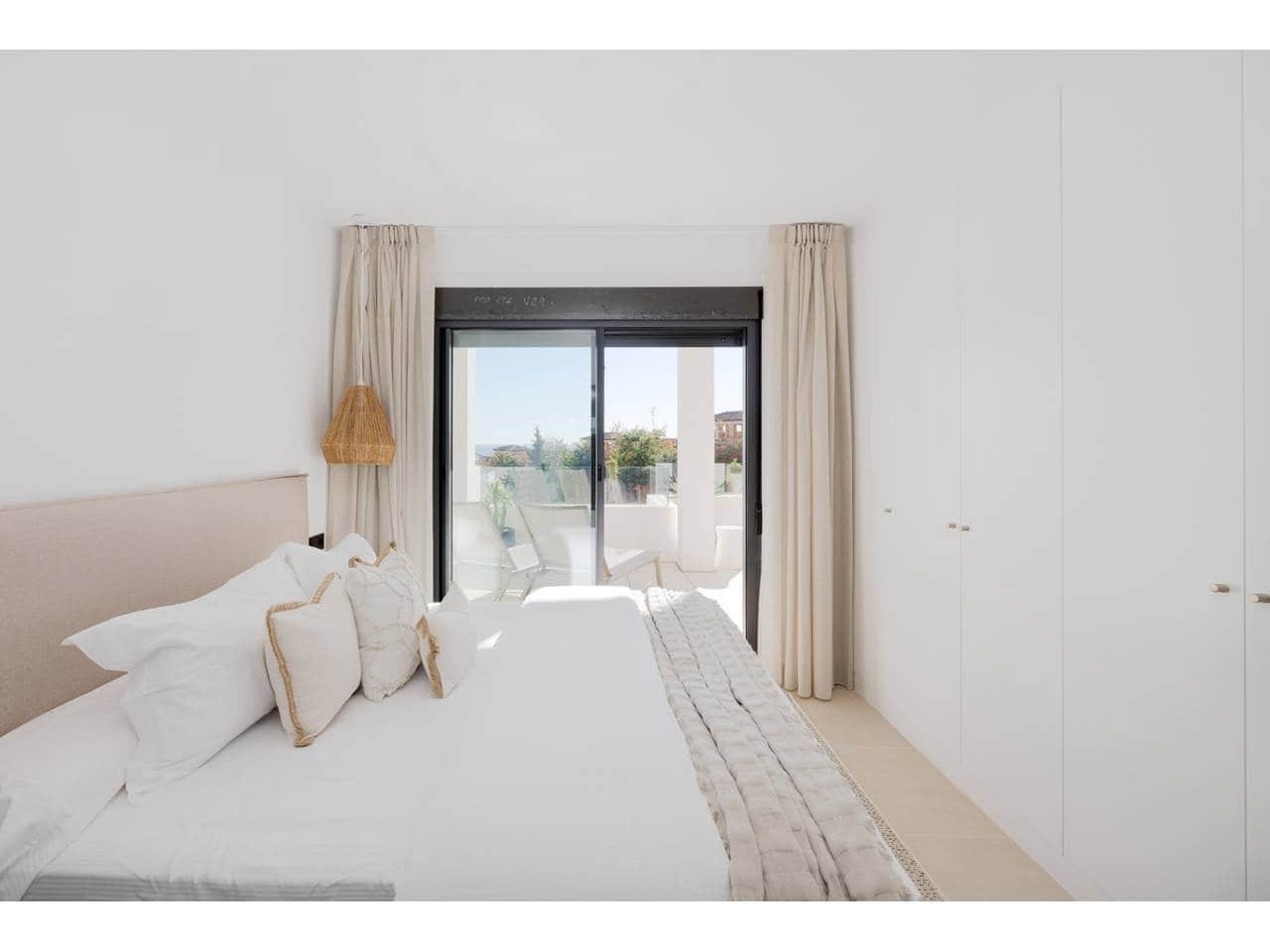 2 Zimmer Apartment zu verkaufen in Casares mit Pool Garage - 498.000 € (Ref: 8390161)