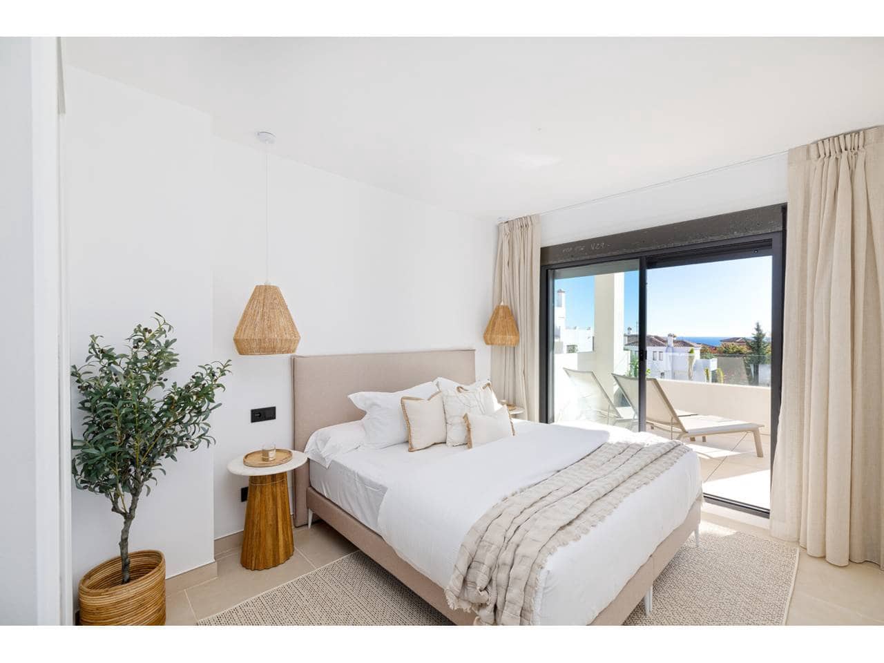 2 Zimmer Apartment zu verkaufen in Casares mit Pool Garage - 498.000 € (Ref: 8390161)