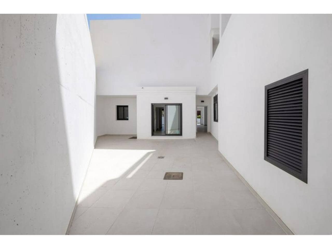 2 Zimmer Apartment zu verkaufen in Casares mit Pool Garage - 498.000 € (Ref: 8390161)