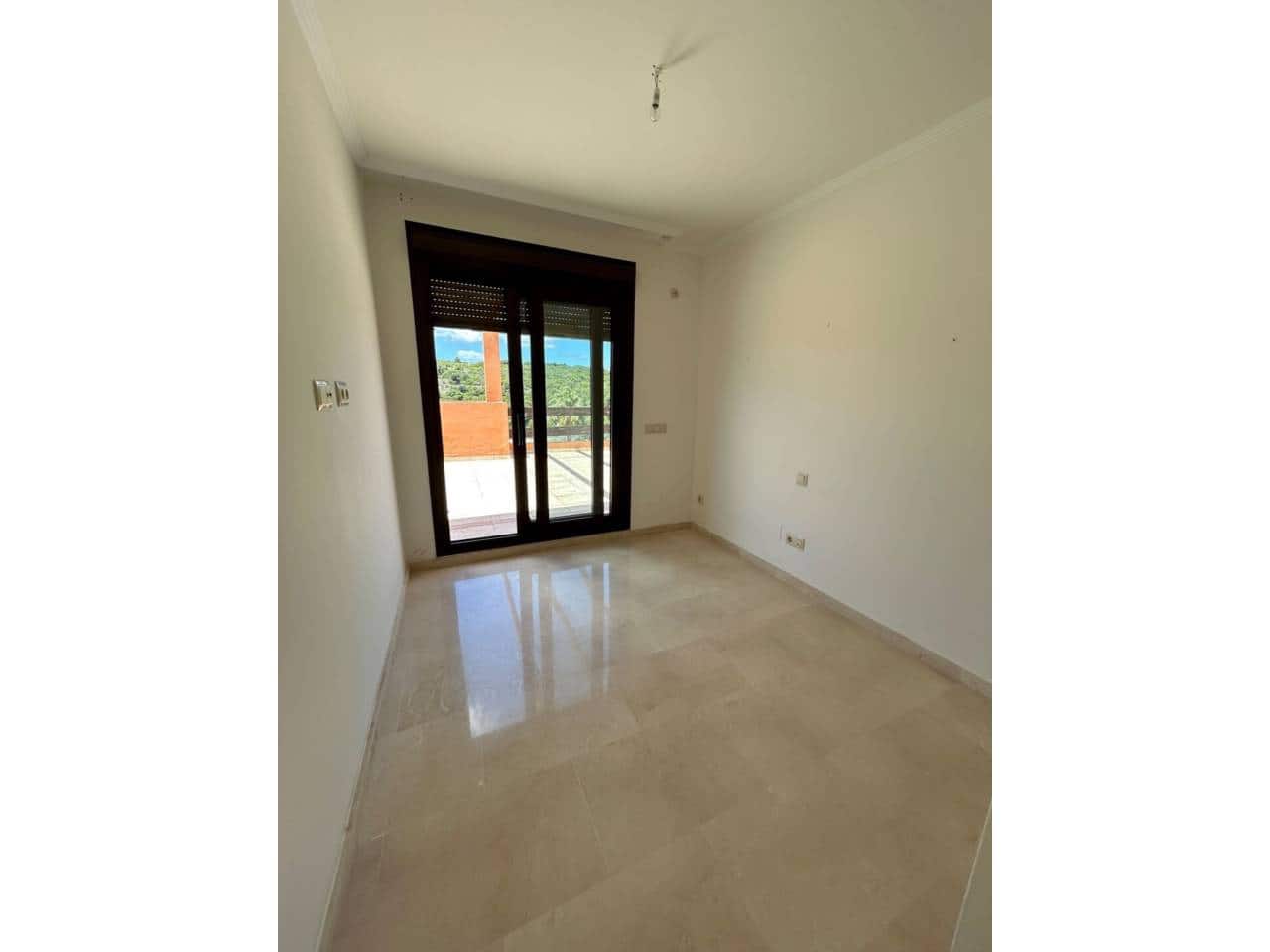 3 soverom Penthouse til salgs i Casares med svømmebasseng - € 475 000 (Ref: 8394418)