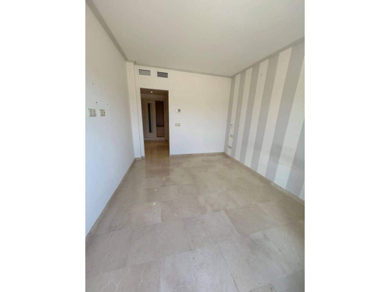 3 soverom Penthouse til salgs i Casares med svømmebasseng - € 475 000 (Ref: 8394418)