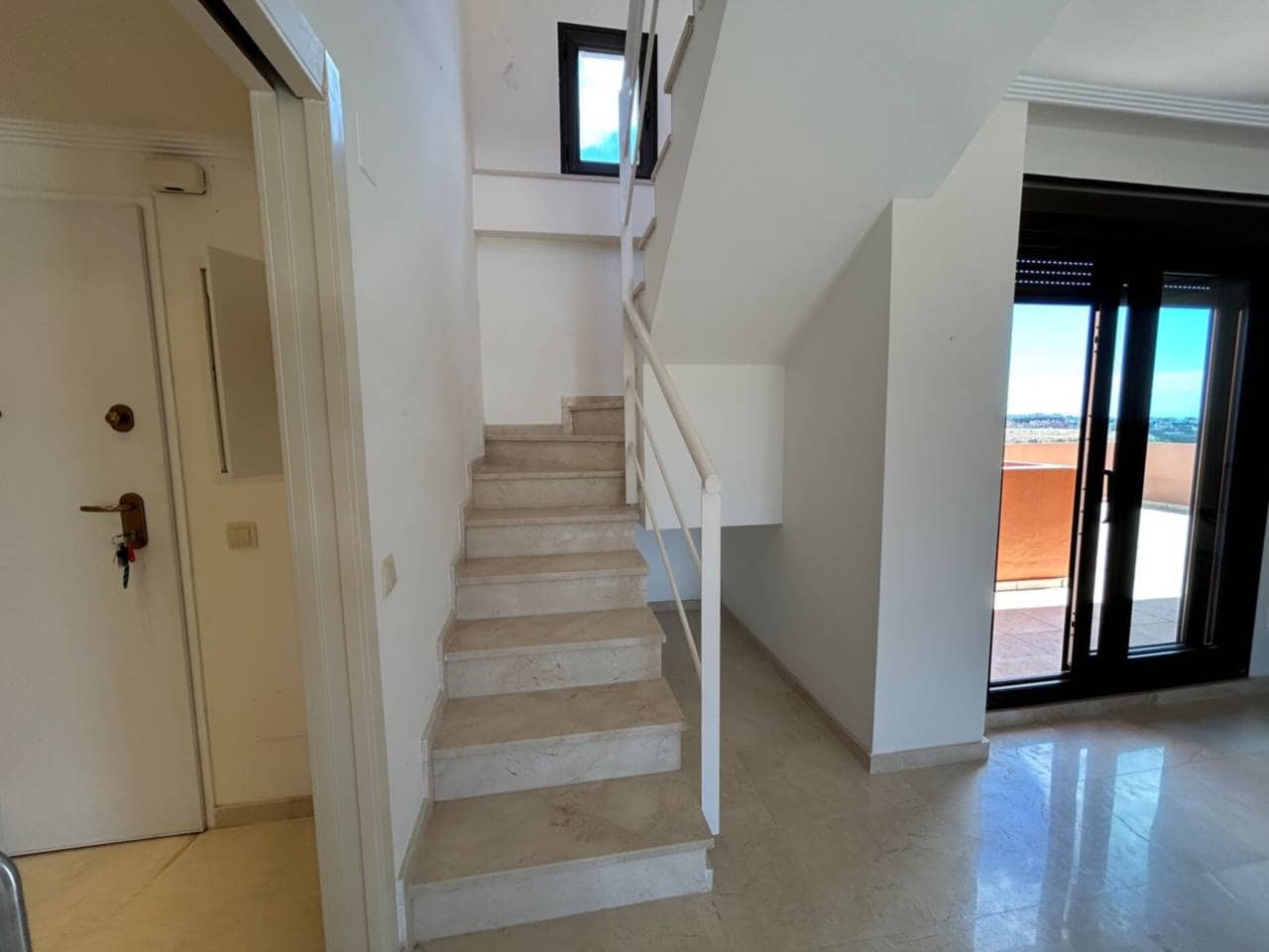 3 soverom Penthouse til salgs i Casares med svømmebasseng - € 475 000 (Ref: 8394418)