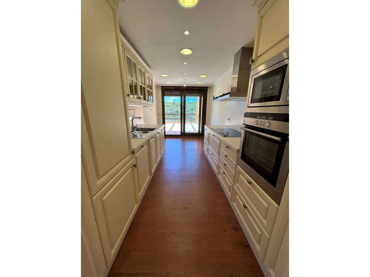 3 soverom Penthouse til salgs i Casares med svømmebasseng - € 475 000 (Ref: 8394418)