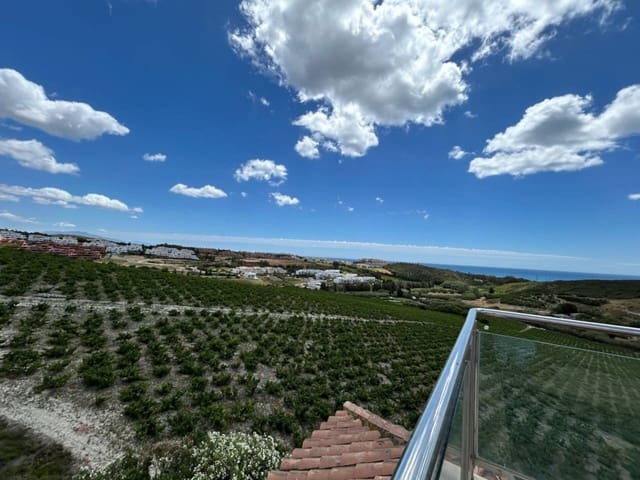 3 soverom Penthouse til salgs i Casares med svømmebasseng - € 475 000 (Ref: 8394418)