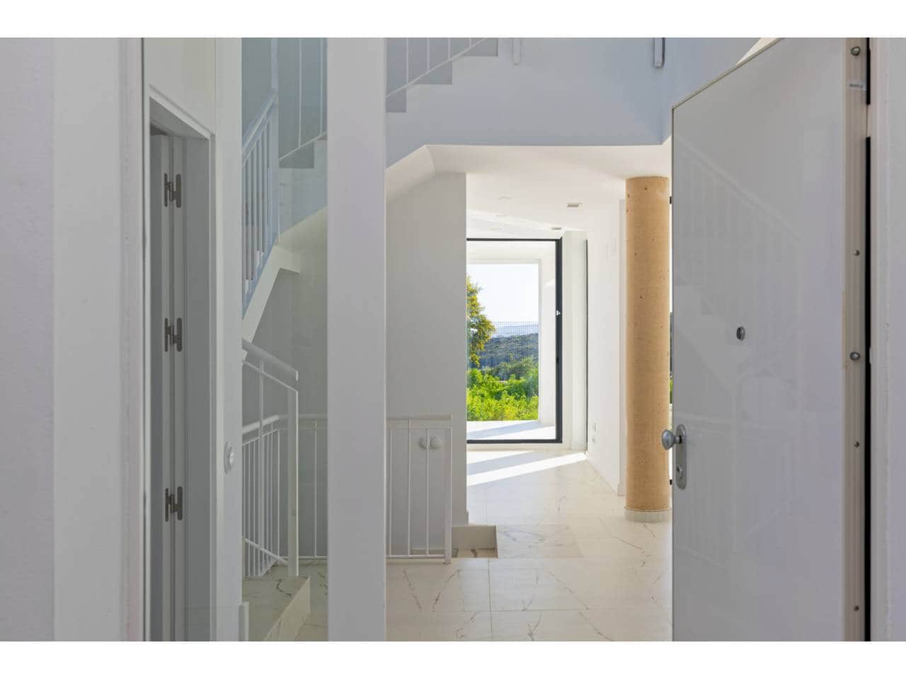 3 bedroom Villa for sale in Torreguadiaro with pool - € 850,000 (Ref: 8459318)