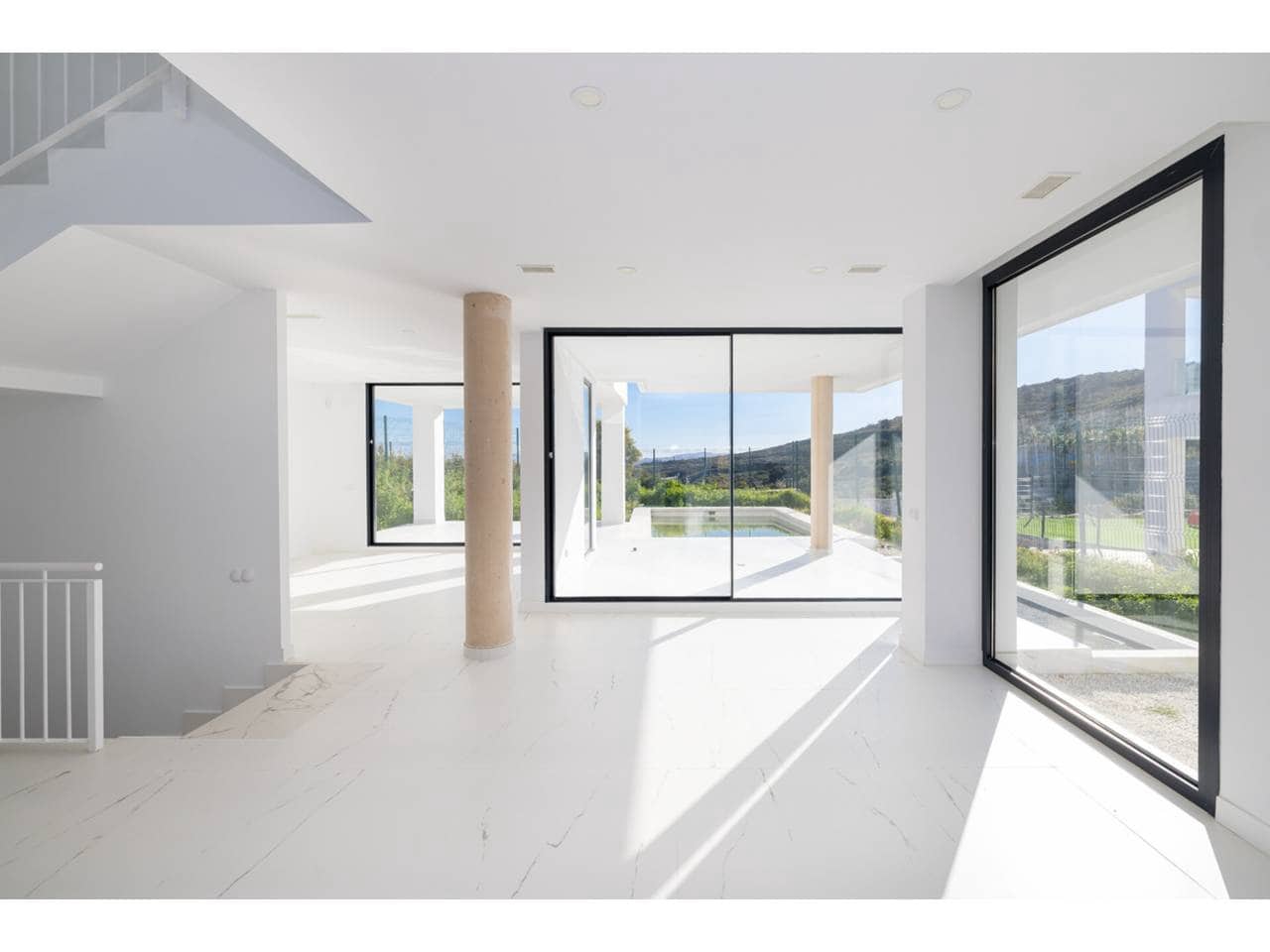 3 bedroom Villa for sale in Torreguadiaro with pool - € 850,000 (Ref: 8459318)