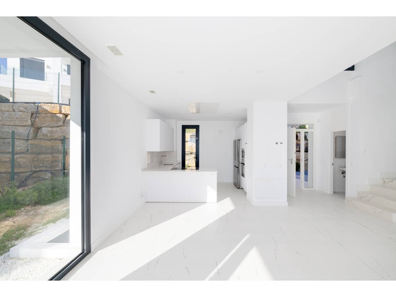 3 bedroom Villa for sale in Torreguadiaro with pool - € 850,000 (Ref: 8459318)
