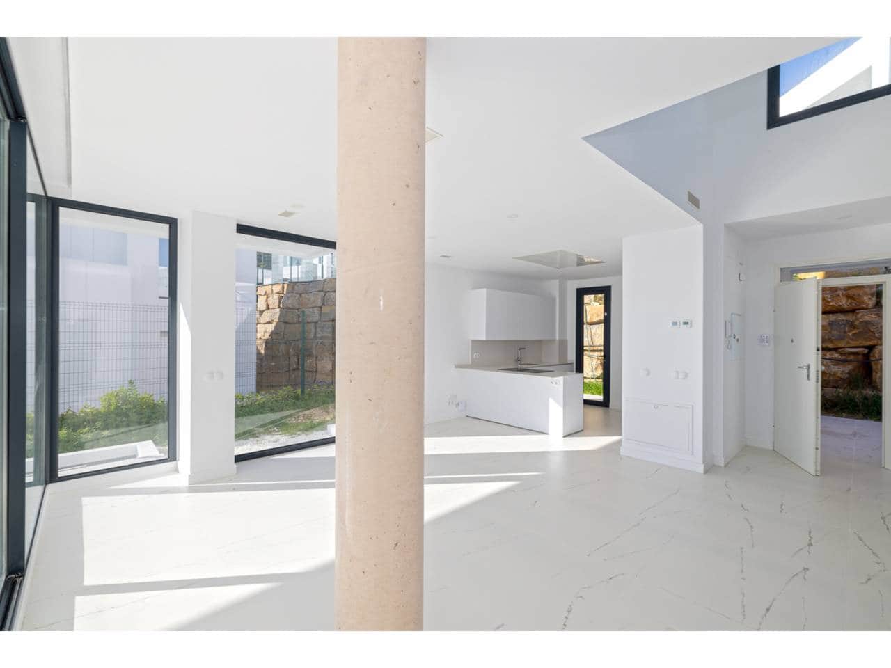 3 bedroom Villa for sale in Torreguadiaro with pool - € 850,000 (Ref: 8459318)