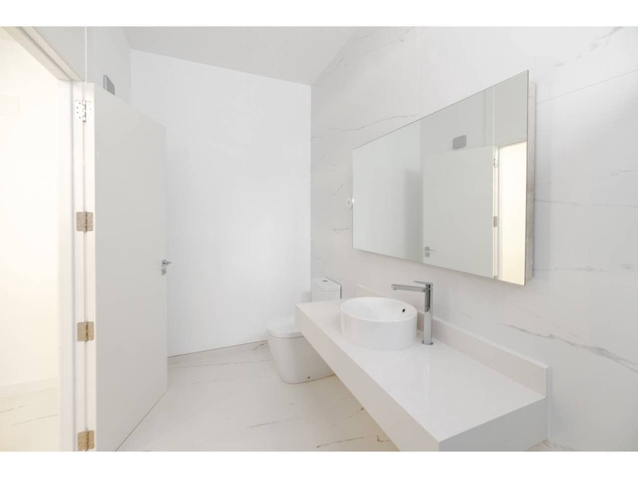 3 bedroom Villa for sale in Torreguadiaro with pool - € 850,000 (Ref: 8459318)