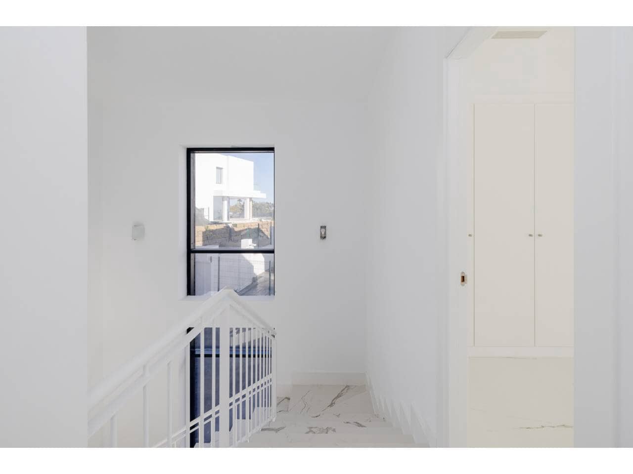 3 bedroom Villa for sale in Torreguadiaro with pool - € 850,000 (Ref: 8459318)